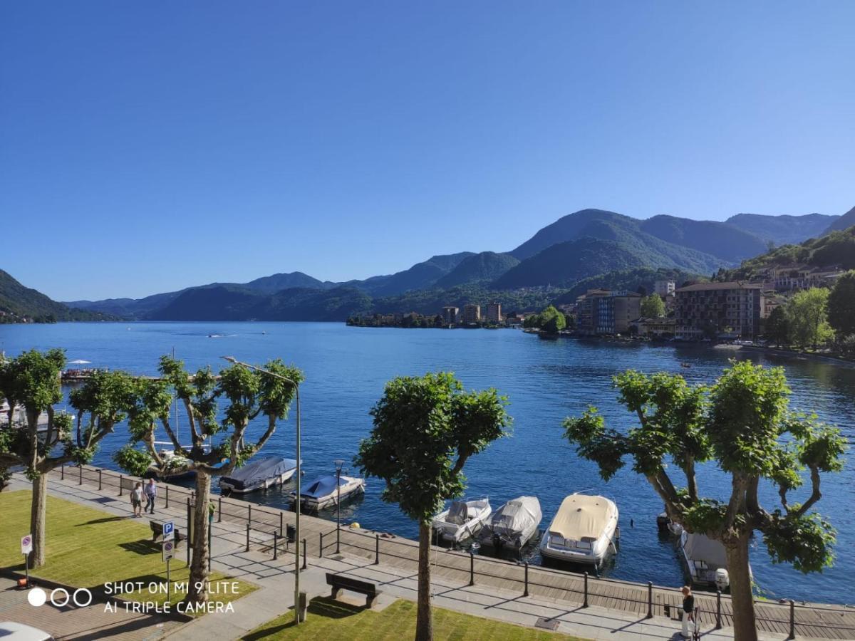 Casa Vacanza Il Glicine Casale Corte Cerro エクステリア 写真