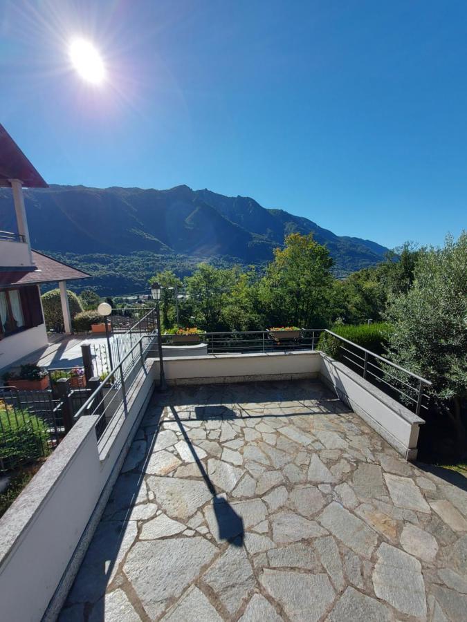 Casa Vacanza Il Glicine Casale Corte Cerro エクステリア 写真