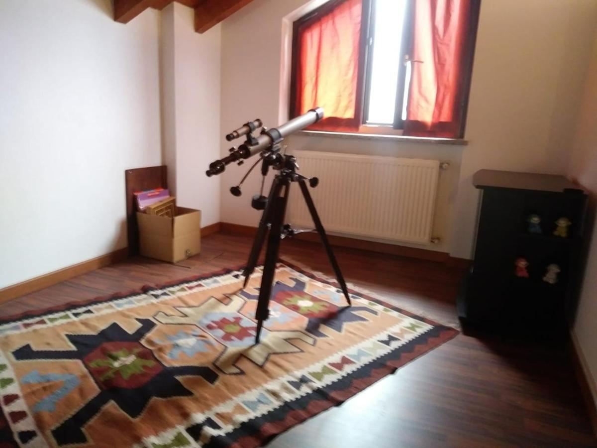 Casa Vacanza Il Glicine Casale Corte Cerro エクステリア 写真